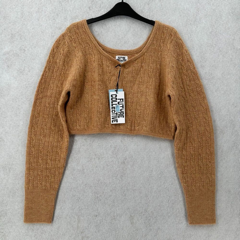 NWT‎ Future Collective Reese Blutstein Cropped Scoop Neck Sweater LG Cable Knit